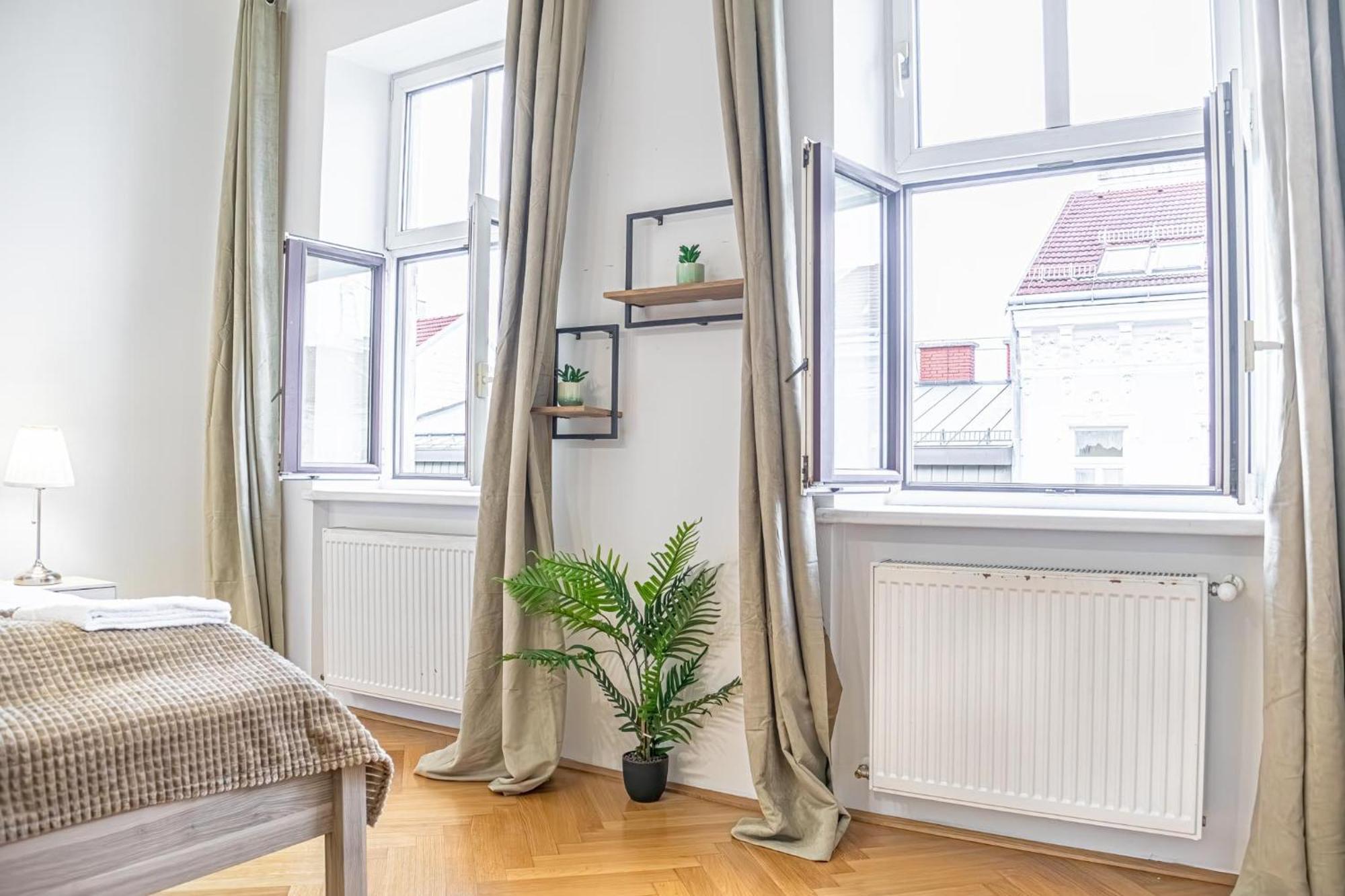 Comfortable 2Br Apt.-Near Wiener Stadthalle Exterior photo